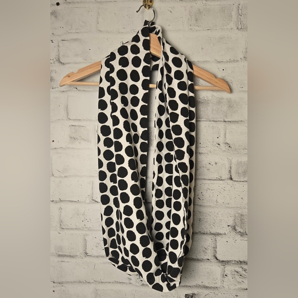 Cupshe Accessories - Organic Cotton Polka Dot Infinity Scarf | Black & White Modern Minimalist